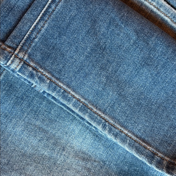 Kut from the Kloth Wide Leg Kelsey Jeans - Picture 4 of 5